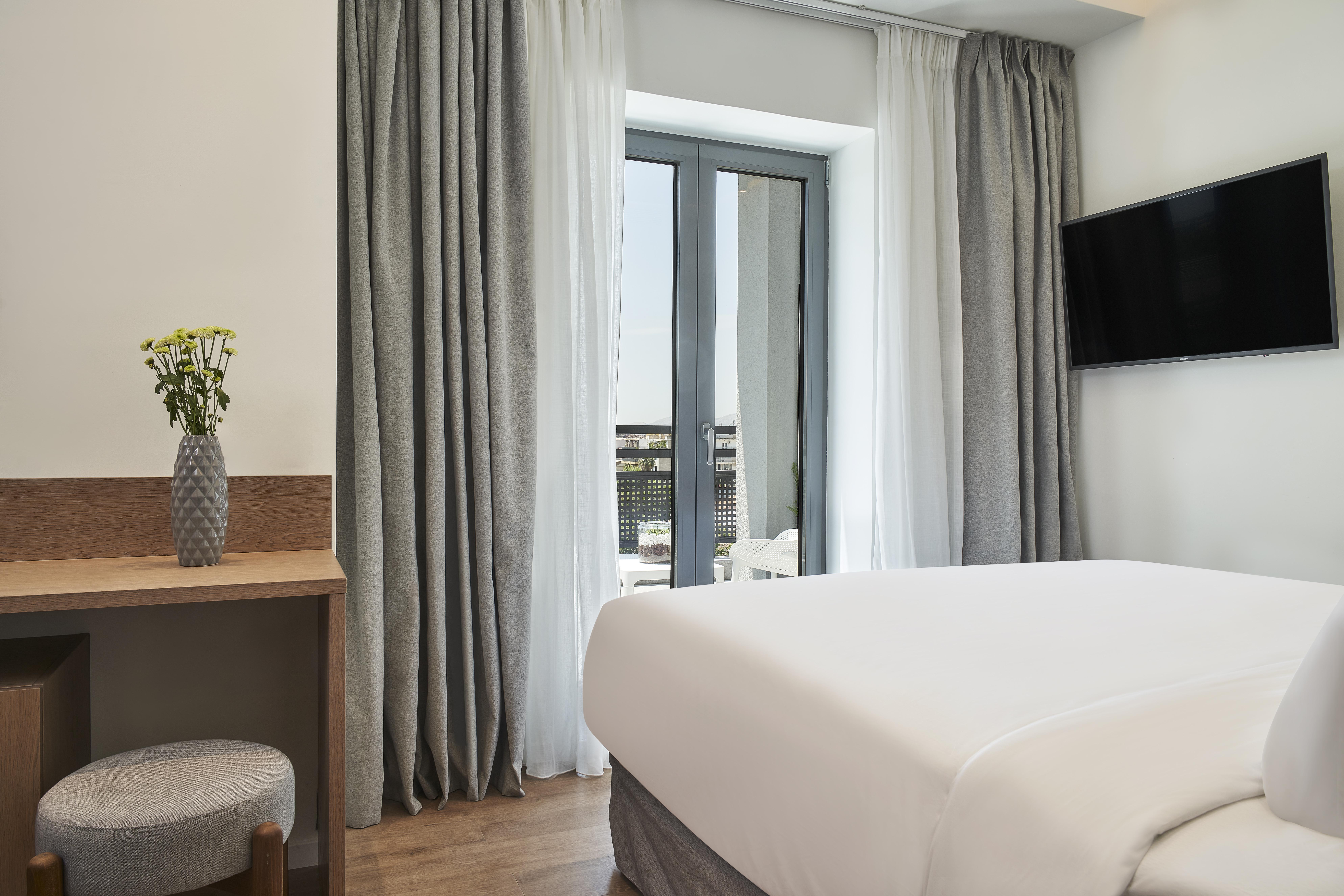 Hotel Nlh Kerameikos - Neighborhood Lifestyle 3*